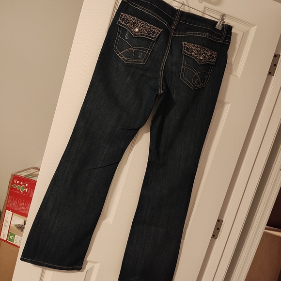 NWOT Sz 12 INC Boot Leg jeans! - Picture 3 of 6